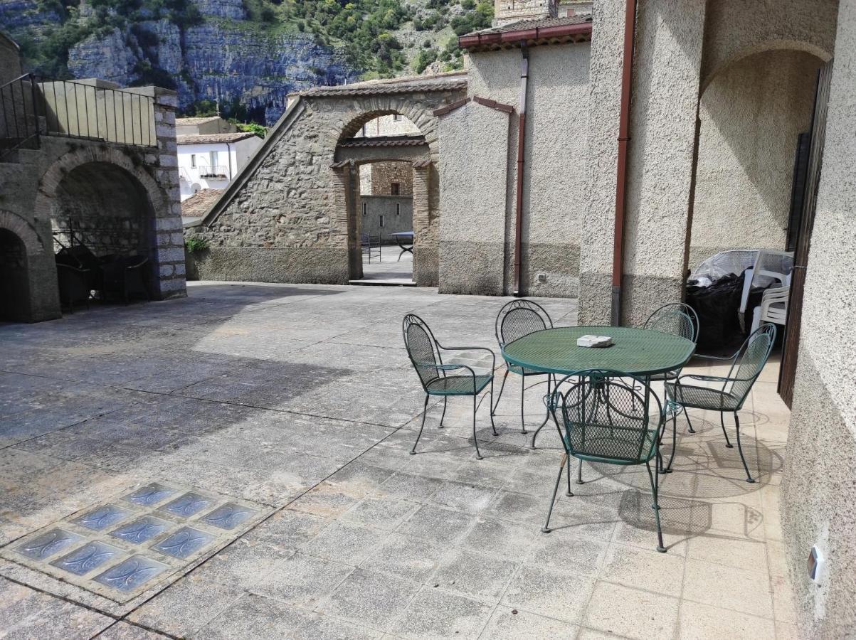 Antica Dimora Palazzo Rovitti Bed and Breakfast Cerchiara di Calabria Buitenkant foto